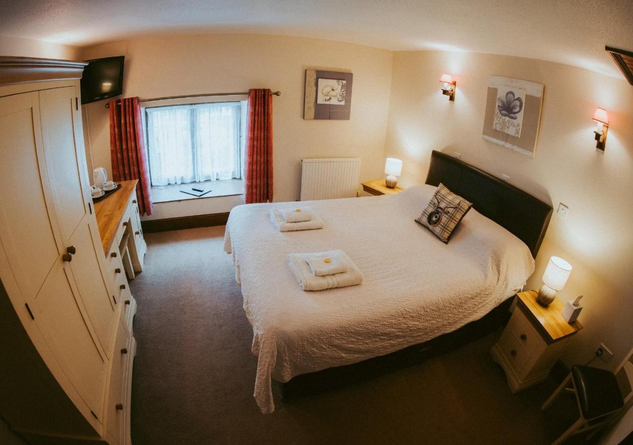 The Heathfield Inn Хонитън Екстериор снимка