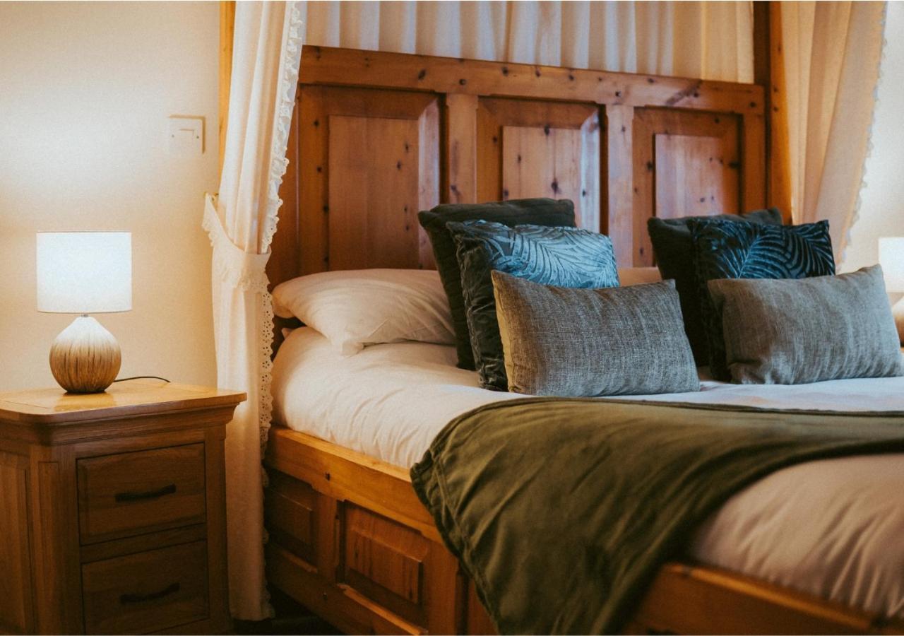 The Heathfield Inn Хонитън Екстериор снимка