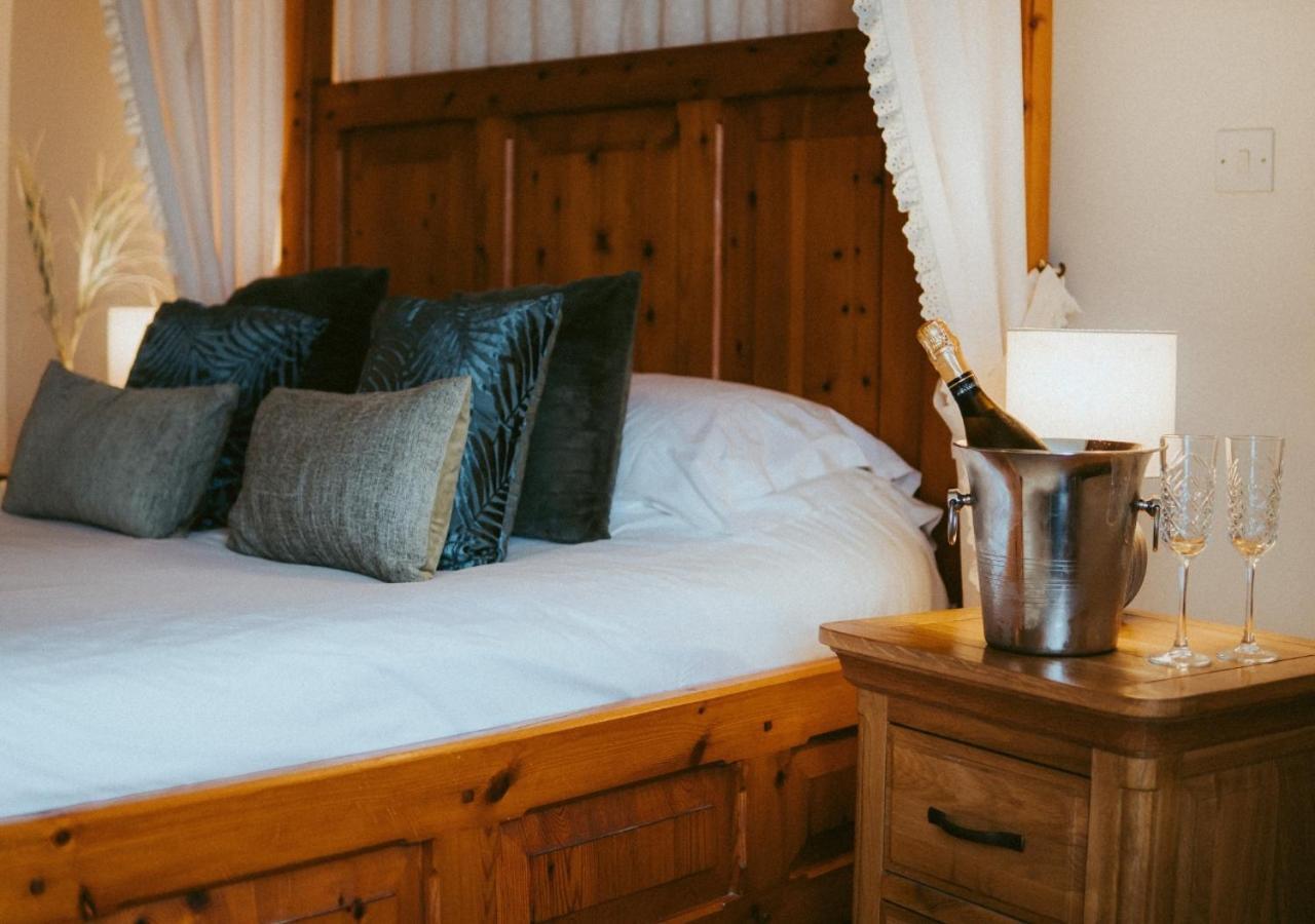 The Heathfield Inn Хонитън Екстериор снимка