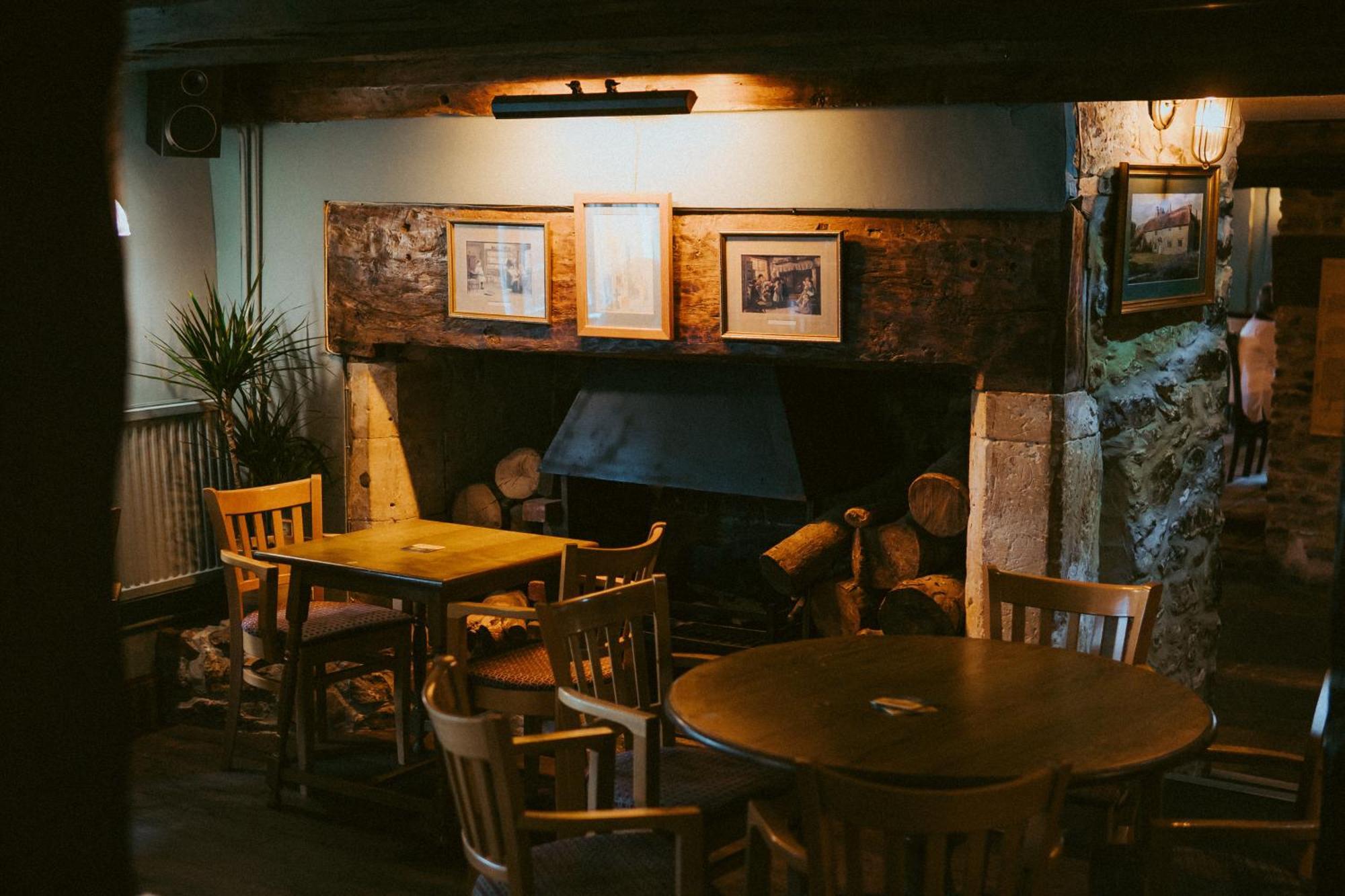 The Heathfield Inn Хонитън Екстериор снимка