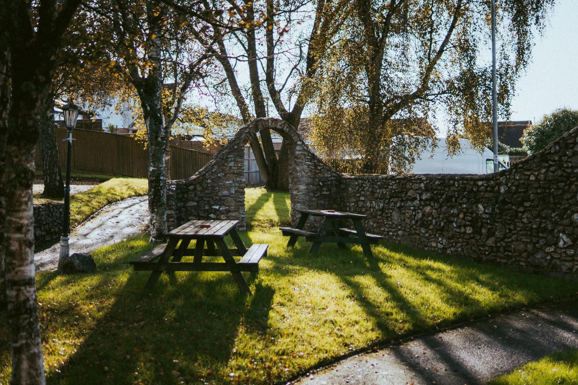 The Heathfield Inn Хонитън Екстериор снимка